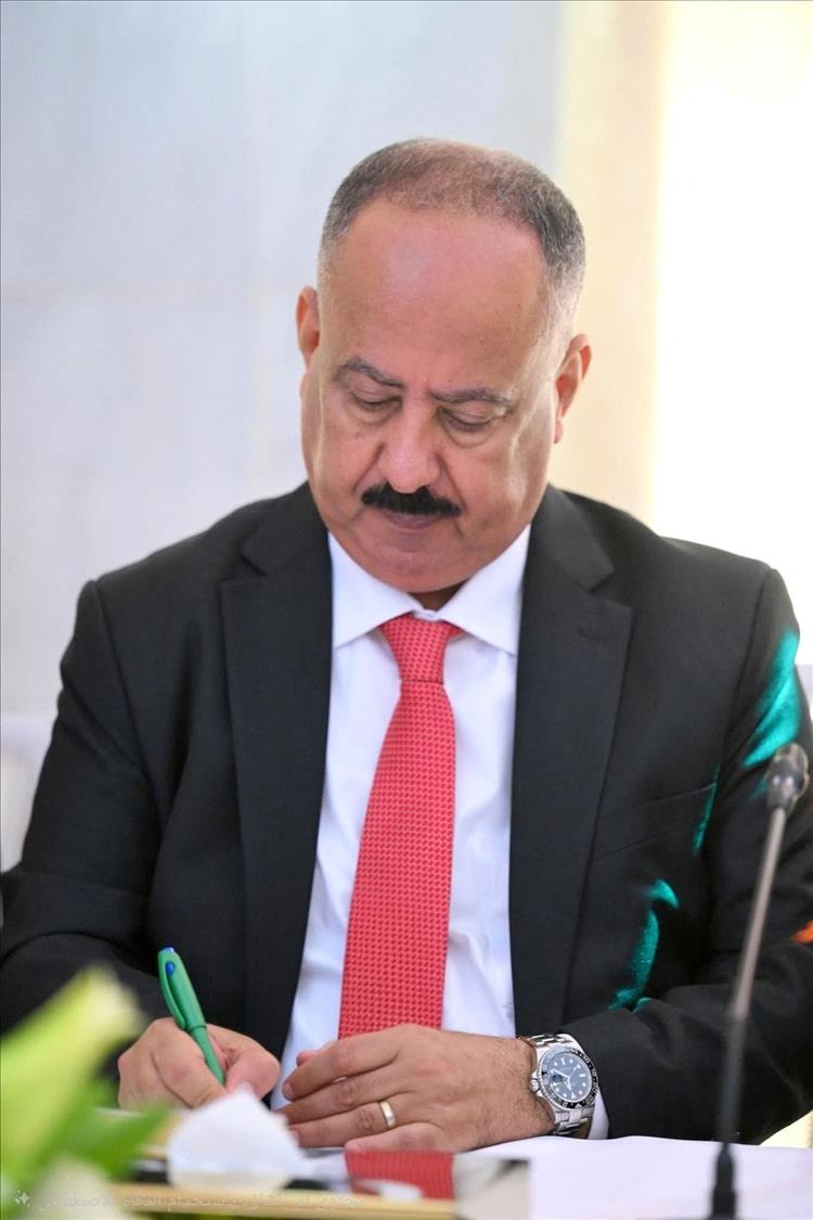 توجيهات وزارية عاجلة بتوفير أجهزة الأمن والسلامة بميناء سقطرى