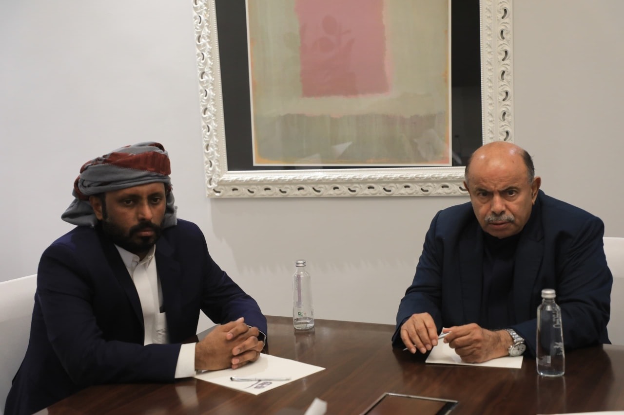 عضو مجلس القيادة الرئاسي محافظ حضرموت يناقش مع “بن حبريش” استحقاقات المحافظة وتوحيد الرؤية السياسية