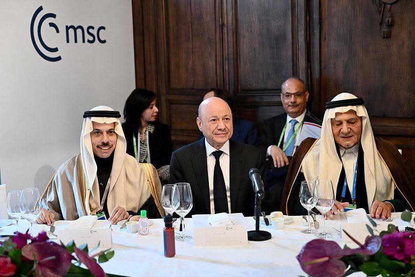 الرئيس العليمي : أمن الخليج يبدأ من استقرار اليمن