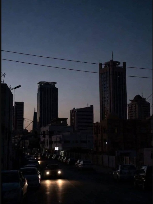 دولة خليجية تعلن خروج محطات الكهرباء عن الخدمة لأول مرة في تاريخها