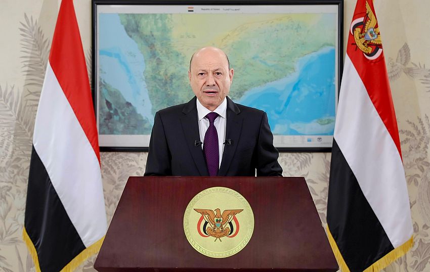 العليمي: استعادة مؤسسات الدولة معركتنا المركزية وانتظام الرواتب وحل أزمة الكهرباء أولوية قصوى للحكومة