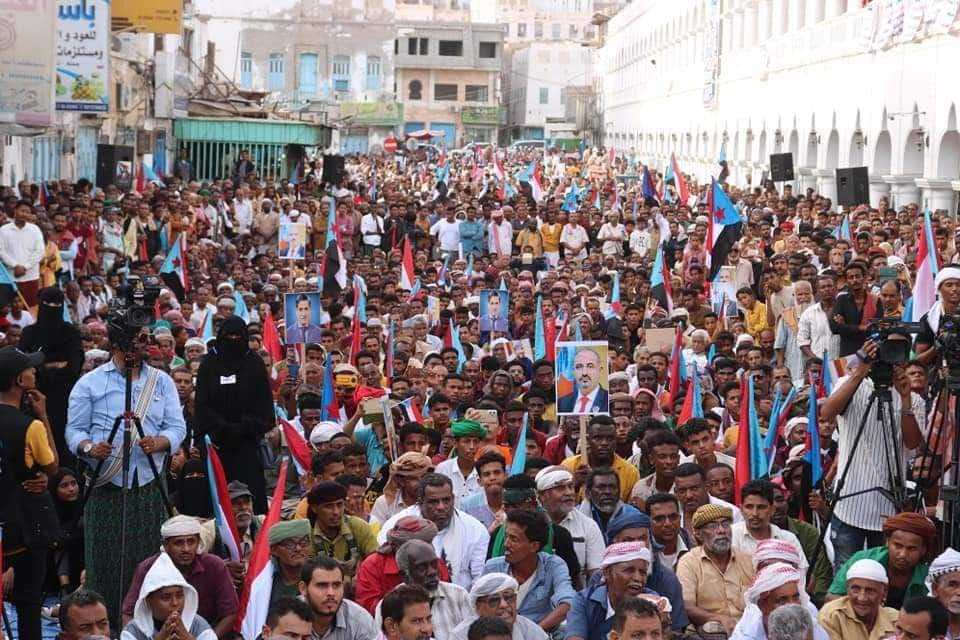 الانتقالي “المنحل” يجدد هجومه على السعودية ويدعو إلى التصعيد والخروج في تظاهرات بعدن وحضرموت في 7 يوليو