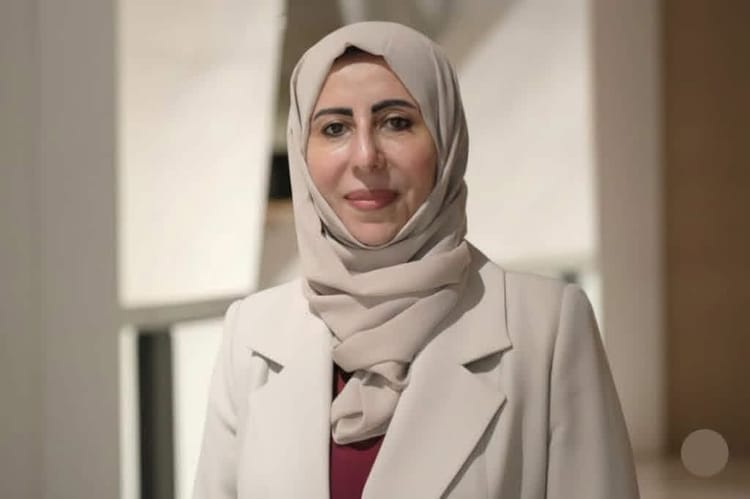 وزيرة الخارجية: الوساطة العُمانية مستمرة.. والحكومة مستعدة للتصعيد إذا واصل الحوثيون ضغوطهم