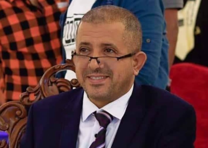 بعد تعثرها لغياب المتهمين.. طلب المتهم “قاسم” يؤجل مجدداً خامس جلسات محاكمة المتهمين باغتيال الشاعر في عدن