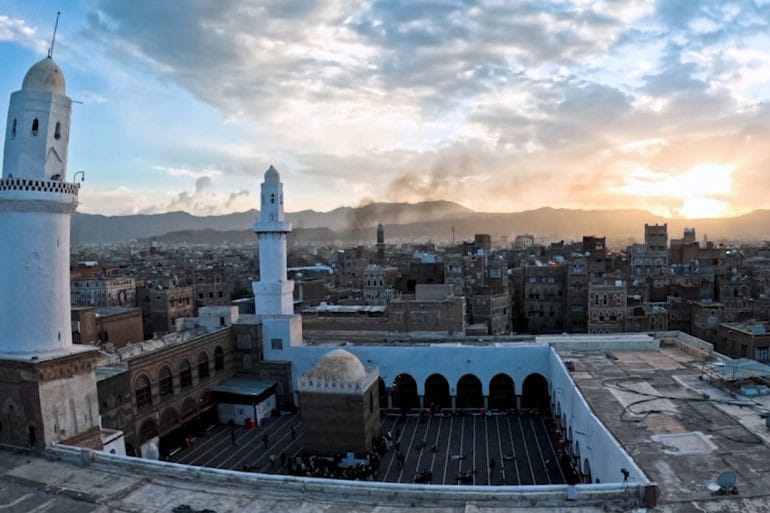 اليمن.. مخطط حوثي لهدم مبانٍ تاريخية في محيط الجامع الكبير بصنعاء القديمة